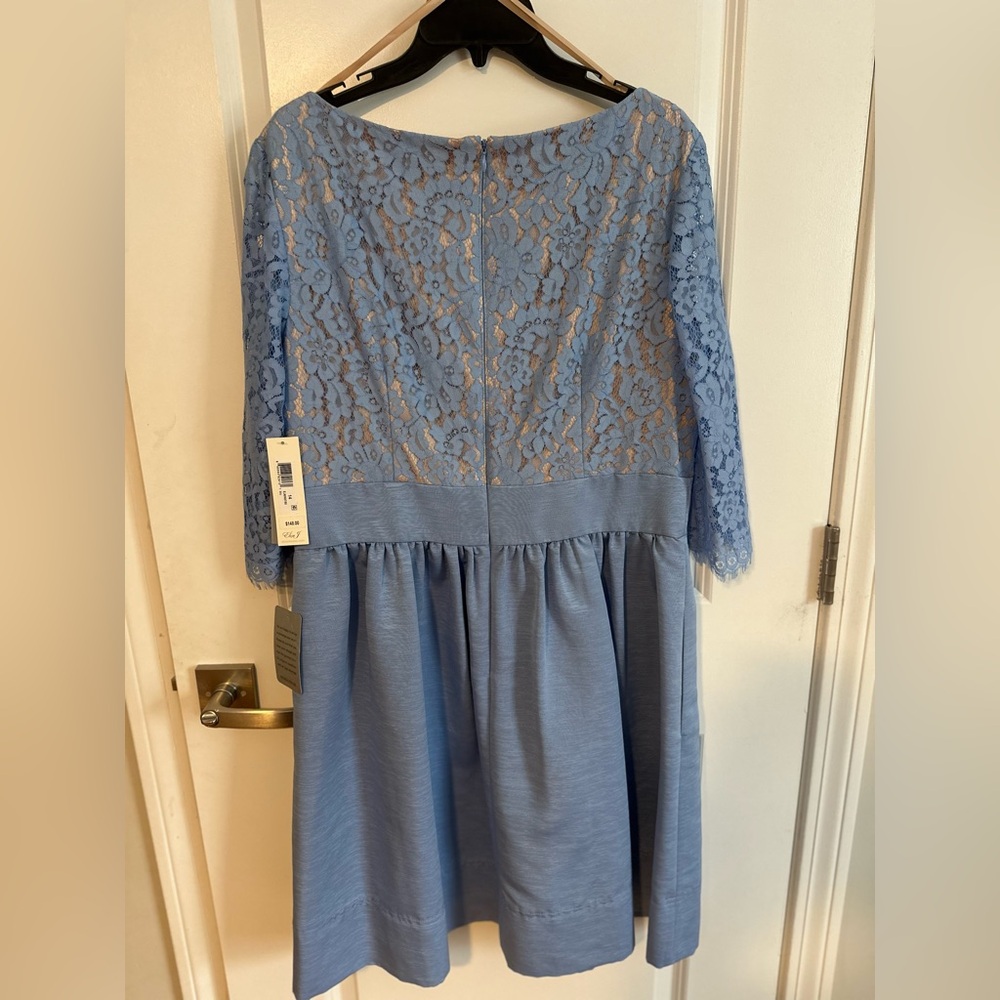 Eliza J Blue Lace Fit and Flare Dress- Never worn! Size 14- has pockets! - Picture 3 of 3